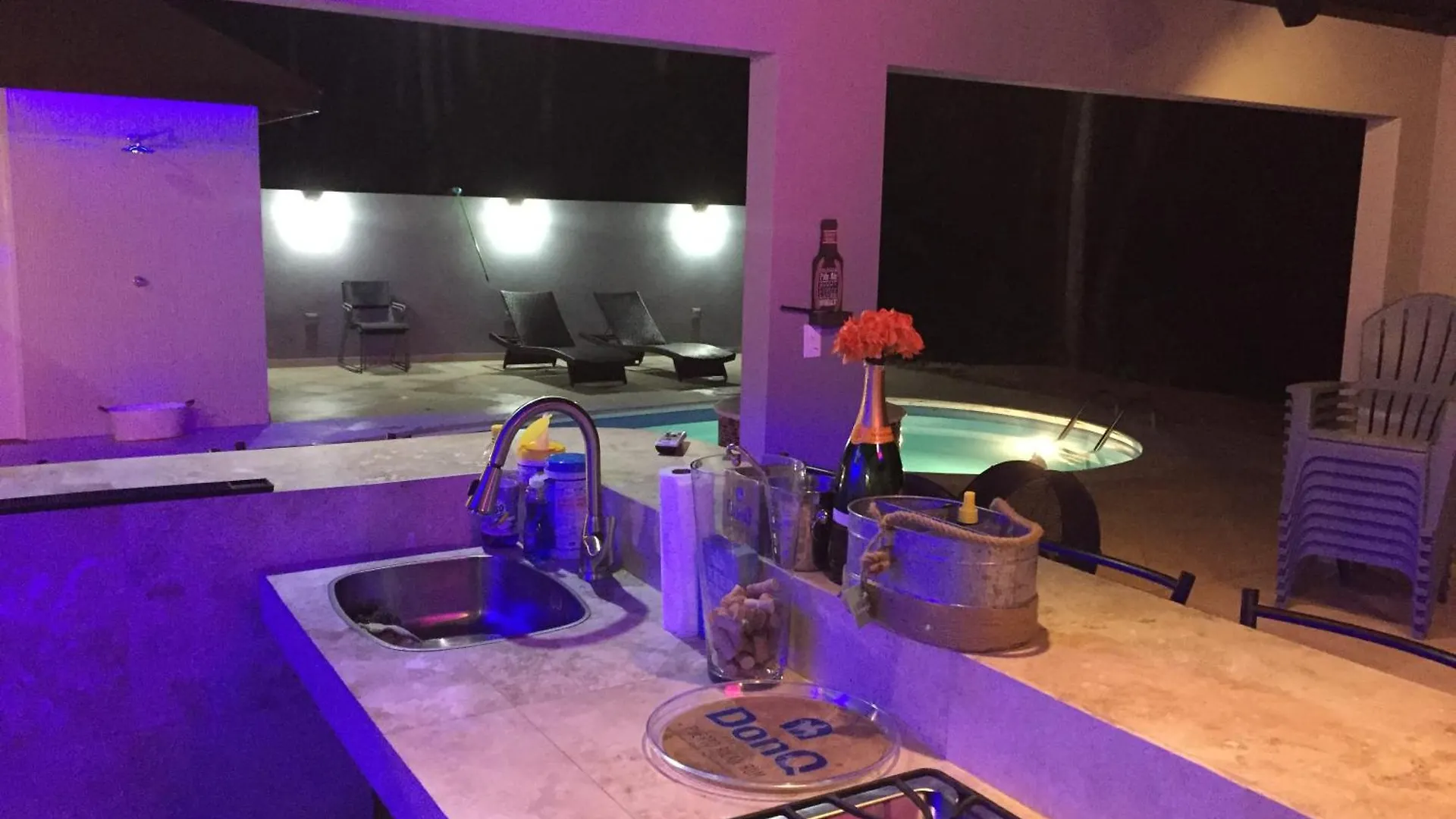 Hw Pool Studio Cidra