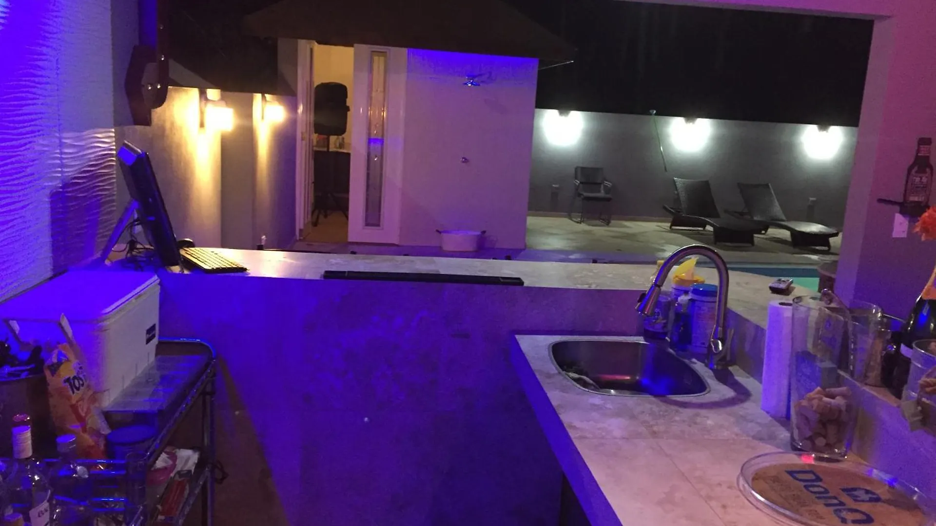 Hw Pool Studio Cidra Guest house
